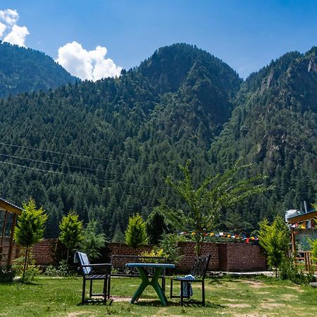 Lee Garden Himalayan Wooden Cottages Kasol Esterno foto